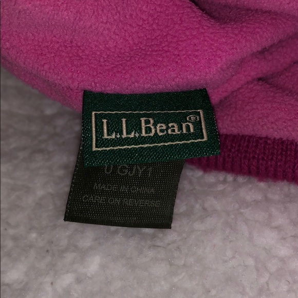 Knit L.L. Bean Pom Pom Hat - Picture 3 of 3